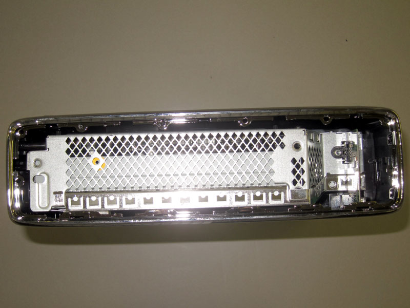Illustration for article titled The New Xbox 360 Torn Apart